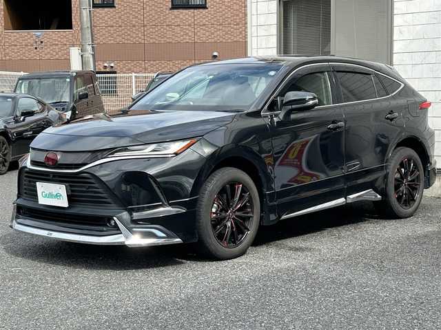 トヨタ ハリアー Z レザーパッケージ 福岡県 2021(令3)年 3.2万km プレシャスブラックパール MODELLISTAエアロ（フロント/サイド/リア）/JBLプレミアムサウンド/12.3インチ純正ディスプレイオーディオ/　（AM/FM/Bluetooth/Miracast/フルセグTV/ナビキット）/バックカメラ/全方位カメラ/トヨタセーフティーセンス/・プリクラッシュセーフティ/・オートマチックハイビーム/・ロードサインアシスト/・レーダークルーズコントロール/・先行車発進告知機能/オートライト/コーナーセンサー/クリアランスソナー/ブラインドスポッドモニター/リヤクロストラフィックアラート/横滑り防止装置/レオニス・19インチAW/黒色レザーシート/パワーシート（D/N）/シートヒーター/ベンチレーター（D/N）/ポジションメモリ（D席）/ヘッドアップディスプレイ/ステアリングヒーター/パワーバックドア/ビルトインETC2.0/録画機能付きデジタルインナーミラー/YUPITERU・前後360度ドライブレコーダー【ZQ-30R】/純正フロアマット/ドアバイザー/ISOFIX/USB端子×4/盗難防止装置/プッシュスタート/スペアキー×1/保証書/取扱説明書/ナビ取扱説明書