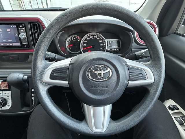 トヨタ パッソ モーダ　S 宮城県 2016(平28)年 6.5万km ブラックマイカメタリック/ファイアークォーツレッドメタリック 登録時走行距離64925Km/禁煙車/社外カロッツェリアナビ/・CD/DVD/Bluetooth/・フルセグTV/プリクラッシュセーフティ/LEDヘッドライト/クリアランスソナー/バックカメラ/プッシュスタート/スマートキー/アイドリングストップ/横滑り防止装置/ETC/ISOFIX/純正フロアマット/電動格納ミラー