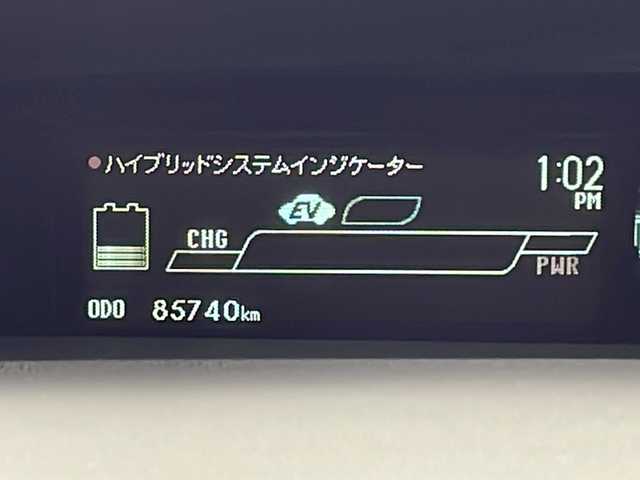 トヨタ プリウス ＰＨＶ S 鹿児島県 2012(平24)年 8.6万km シルバーM プラグインハイブリッド　/純正メモリナビ　/（ワンセグ/Ｂｌｕｅｔｏｏｔｈ/CD)　/前後ドライブレコーダー　/純正フロアマット　/バックカメラ　/ＥＴＣ　/前席シートヒーター　/ＡＡＣ　/充電ケーブル車載　/オートライト