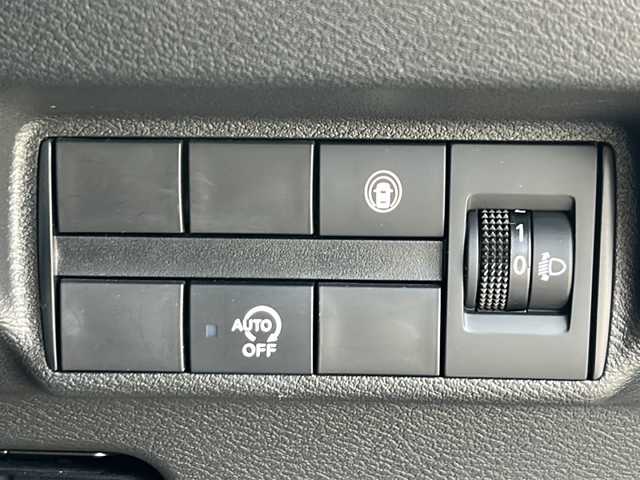 日産 デイズ ハイウェイスターX 茨城県 2019(令1)年 6.5万km チタニウムグレーメタリック ワンオーナー/純正9インチナビ/AM/FM/CD/DVD/AUX/Bluetooth/フルセグTV/バックカメラ/全方位カメラ/ドライブレコーダー前後/アラウンドビューモニター/エマージェンシーブレーキ/横滑り防止装置/コーナーセンサー前後/オートライト/純正LEDヘッドライト/純正14インチアルミホイール/保証書/取扱説明書