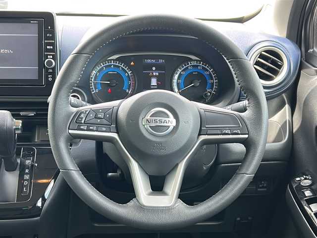 日産 デイズ ハイウェイスターX 茨城県 2019(令1)年 6.5万km チタニウムグレーメタリック ワンオーナー/純正9インチナビ/AM/FM/CD/DVD/AUX/Bluetooth/フルセグTV/バックカメラ/全方位カメラ/ドライブレコーダー前後/アラウンドビューモニター/エマージェンシーブレーキ/横滑り防止装置/コーナーセンサー前後/オートライト/純正LEDヘッドライト/純正14インチアルミホイール/保証書/取扱説明書