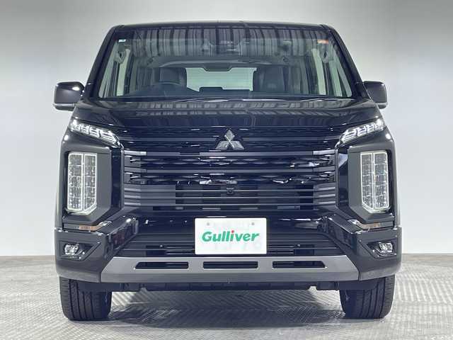 三菱 デリカＤ：５ シャモニー 神奈川県 2025(令7)年 0.1千km 黒Ⅱ 登録済未使用車/４WD/ディーゼルターボ/社外11型メモリーナビゲーション【EX11NX】/社外12.8型フリップダウンモニター/フルセグ　CD DVD　USB　HDMI　Bluetooth　SD　/マルチアラウンドビューモニター【自動防眩ミラー】/社外バックカメラ/両側電動スライドドア/パワーバックドア/e-アシスト/衝突被害軽減ブレーキアシスト/車線逸脱警報システム/レーダークルーズコントロール/オートマチックハイビーム/誤発進抑制機能/後側方車両検知警報システム/後退時車両検知警報所ステム/レーダークルーズコントロール/オートストップ＆ゴー/革巻きステアリング/パドルシフト/ステアリングヒーター/ブラックスエード/合皮コンビシート/運転席パワーシート/前席シートヒーター/アルミペダル/電動パーキングブレーキ/オートブレーキホールド/プッシュスタート/スマートキー/LEDヘッドライト/オートライト/LEDフロントフォグランプ/純正18インチアルミホイール/純正リアスポイラー