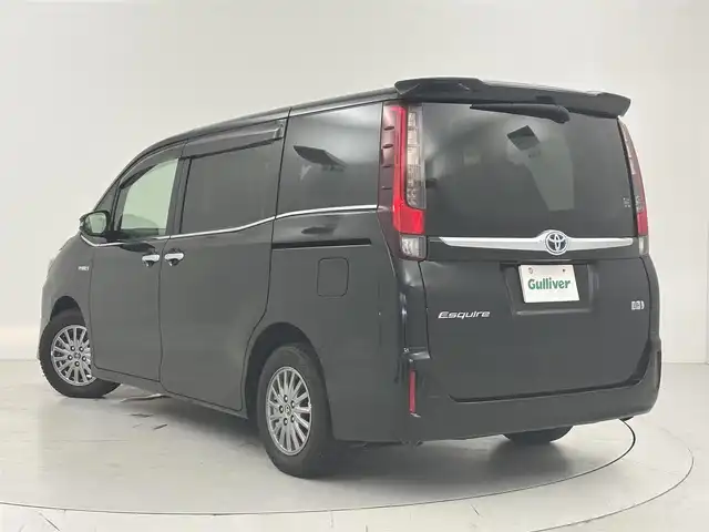 トヨタ エスクァイア ハイブリッド Gi 大阪府 2015(平27)年 5.8万km ブラック ブラックレザーシート/寒冷地仕様/両側パワースライドドア/純正メモリナビTV/バックカメラ/ETC/純正１５インチアルミ/クルーズコントロール/シートヒーター /ウッドコンビステアリング/ワンオーナー /スペアキー