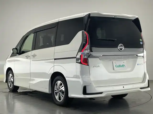 日産 セレナ e－パワー ハイウェイスター V 愛知県 2020(令2)年 6.2万km ブリリアントホワイトパール 純正１０型ナビ　純正後席モニター　禁煙車　セーフティパック　全方位カメラ　プロパイロット　デジタルインナーミラー　プロパイロット　ＢＳＭ　ハンズフリー両側パワスラ　ＥＴＣ　ドラレコ　ＬＥＤオートライト