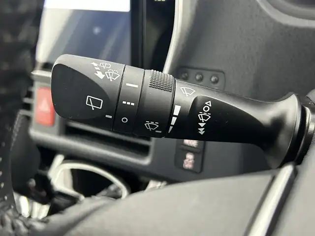 トヨタ ヴォクシー ZS 煌Ⅱ 千葉県 2020(令2)年 5.2万km ホワイトパールクリスタルシャイン セーフティセンスC/・プリクラッシュセーフティ/・レーンディパーチャーアラート/・オートマチックハイビーム/純正10インチメモリーナビ/・フルセグTV/・Bluetoothオーディオ接続/・CD/DVD再生機能/・バックカメラ/純正後席フリップダウンモニター/モデリスタエアロ/両側パワースライドドア/LEDヘッドライト/スマートキー/社外18インチAW/ビルトインETC/リアオートエアコン