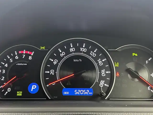 トヨタ ヴォクシー ZS 煌Ⅱ 千葉県 2020(令2)年 5.2万km ホワイトパールクリスタルシャイン セーフティセンスC/・プリクラッシュセーフティ/・レーンディパーチャーアラート/・オートマチックハイビーム/純正10インチメモリーナビ/・フルセグTV/・Bluetoothオーディオ接続/・CD/DVD再生機能/・バックカメラ/純正後席フリップダウンモニター/モデリスタエアロ/両側パワースライドドア/LEDヘッドライト/スマートキー/社外18インチAW/ビルトインETC/リアオートエアコン
