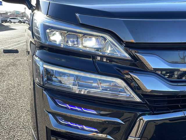 トヨタ ヴェルファイア ゴールデンアイズⅡ 福岡県 2021(令3)年 5.3万km ブラック ワンオーナー/純正ディスプレイオーディオ/フルセグテレビ/Bluetooth/CD/DVD/バックカメラ/フリップダウンモニター（12.1インチ純正）/クルーズコントロール/USB/ETC（ビルトイン）/オートマチックハイビーム/コーナーセンサー（前後）/パワーバックドア/フルエアロ（モデリスタ）/社外アルミ/ドアバイザー/LEDヘッドライト/両側パワースライドドア/ABS/横滑り防止装置/オートライト