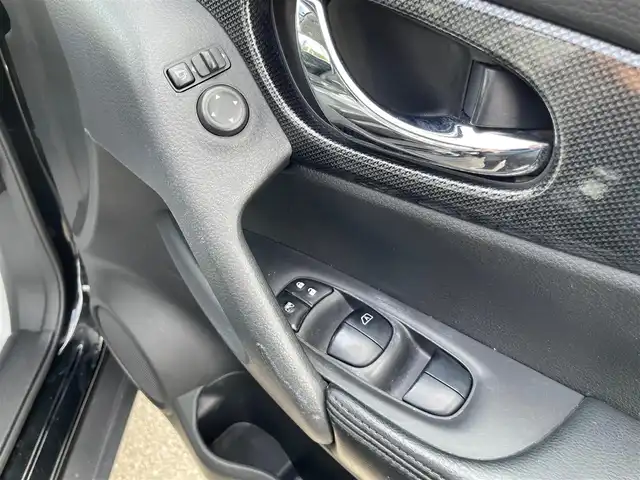 日産 エクストレイル 20X 茨城県 2014(平26)年 11.4万km ダイヤモンドブラック (株)IDOMが運営する【じしゃロン水戸店】の自社ローン専用車両になりますこちらは現金またはオートローンご利用時の価格です。自社ローンご希望の方は別途その旨お申付け下さい/切り替え4WD/SDナビ/フルセグ/Bluetooth/バックカメラ/ETC/シートヒーター/LEDヘッドライト/純正17インチAW