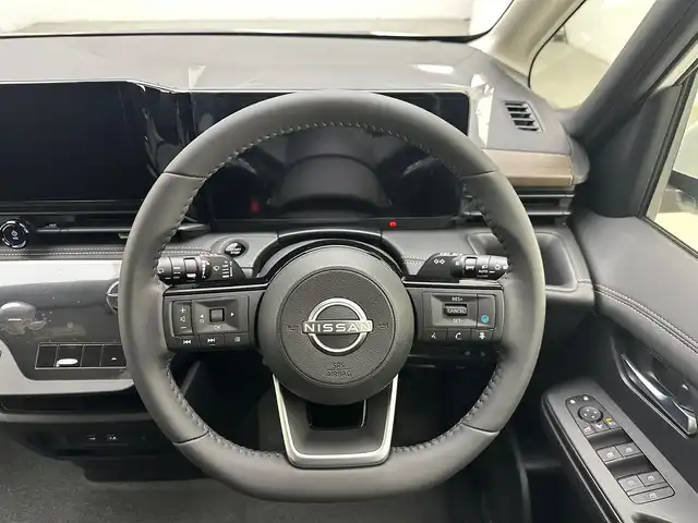 日産 セレナ e－パワー ハイウェイスター V 兵庫県 2025(令7)年 0.1千km プリズムホワイト プロパイロット/レーダークルーズコントロール/純正メモリーナビ＆フルセグTV/（USB＆BT＆HDMI）/アラウンドビューモニター/ビルトインETC/ドライブレコーダー/純正16inアルミホイール/両側パワースライドドア/オートライト/LEDライト/LEDフォグ/コーナーセンサー/デジタルインナーミラー