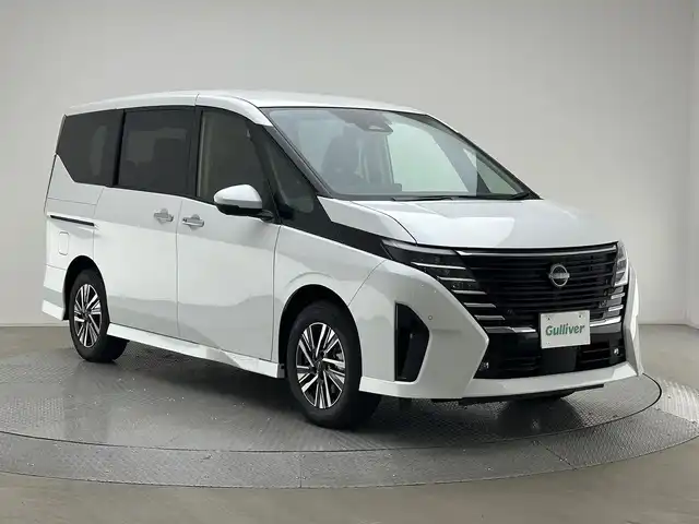 日産 セレナ e－パワー ハイウェイスター V 兵庫県 2025(令7)年 0.1千km プリズムホワイト プロパイロット/レーダークルーズコントロール/純正メモリーナビ＆フルセグTV/（USB＆BT＆HDMI）/アラウンドビューモニター/ビルトインETC/ドライブレコーダー/純正16inアルミホイール/両側パワースライドドア/オートライト/LEDライト/LEDフォグ/コーナーセンサー/デジタルインナーミラー