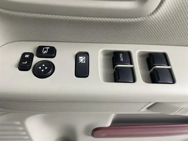 スズキ スペーシア HYBRID X 埼玉県 2018(平30)年 3.2万km オフブルーM 純正ナビ/　AM/FM/CD/DVD/BT/バックカメラ/ETC/ドライブレコーダー/両側パワースライドドア/シートヒーター/衝突軽減システム/レーンキープアシスト/オートライト/コーナーセンサー/プッシュスタート/アイドリングストップ/純正フロアマット/ロールサンシェード/ドアバイザー