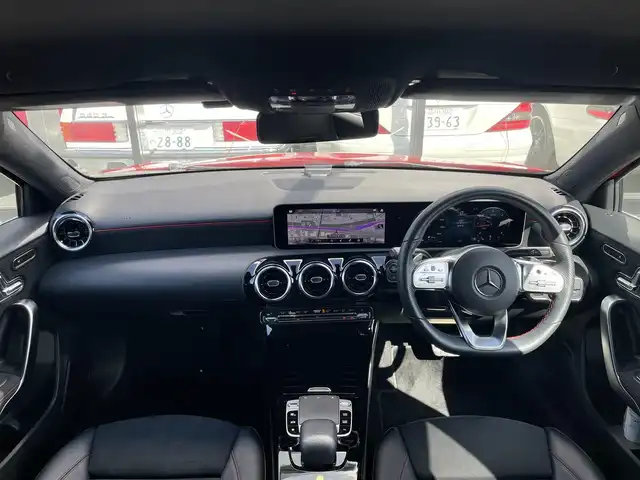メルセデス・ベンツ Ａ２００ｄ AMGライン 千葉県 2020(令2)年 2.2万km ジュピターレッド レーダーセーフティパッケージ/前席メモリーパワーシート/シートヒーター/純正HDDナビ/バックカメラ/地デジ/ワイヤレスチャージング/USB/ハーフレザーシート/純正18インチAW/LEDライト/パークトロニック