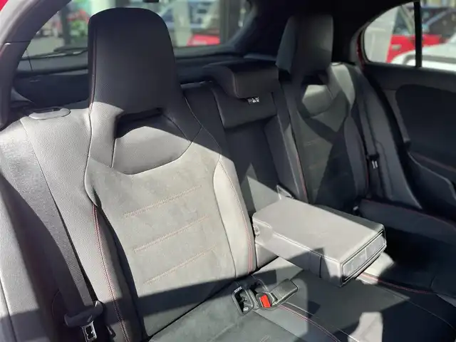 メルセデス・ベンツ Ａ２００ｄ AMGライン 千葉県 2020(令2)年 2.2万km ジュピターレッド レーダーセーフティパッケージ/前席メモリーパワーシート/シートヒーター/純正HDDナビ/バックカメラ/地デジ/ワイヤレスチャージング/USB/ハーフレザーシート/純正18インチAW/LEDライト/パークトロニック