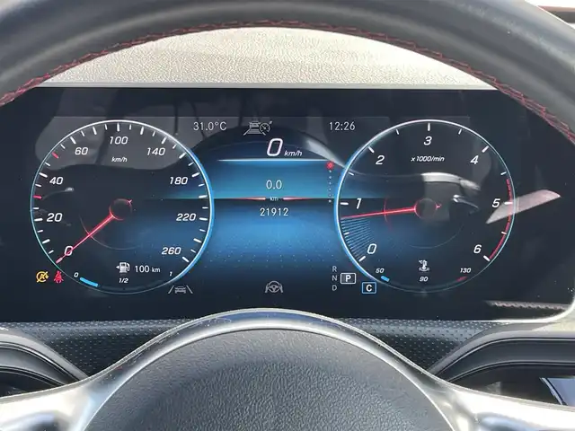 メルセデス・ベンツ Ａ２００ｄ AMGライン 千葉県 2020(令2)年 2.2万km ジュピターレッド レーダーセーフティパッケージ/前席メモリーパワーシート/シートヒーター/純正HDDナビ/バックカメラ/地デジ/ワイヤレスチャージング/USB/ハーフレザーシート/純正18インチAW/LEDライト/パークトロニック