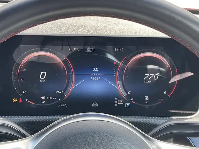 メルセデス・ベンツ Ａ２００ｄ AMGライン 千葉県 2020(令2)年 2.2万km ジュピターレッド レーダーセーフティパッケージ/前席メモリーパワーシート/シートヒーター/純正HDDナビ/バックカメラ/地デジ/ワイヤレスチャージング/USB/ハーフレザーシート/純正18インチAW/LEDライト/パークトロニック