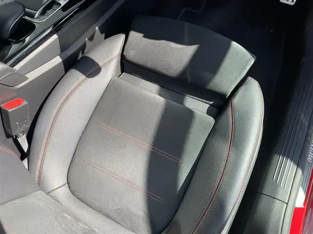 メルセデス・ベンツ Ａ２００ｄ AMGライン 千葉県 2020(令2)年 2.2万km ジュピターレッド レーダーセーフティパッケージ/前席メモリーパワーシート/シートヒーター/純正HDDナビ/バックカメラ/地デジ/ワイヤレスチャージング/USB/ハーフレザーシート/純正18インチAW/LEDライト/パークトロニック