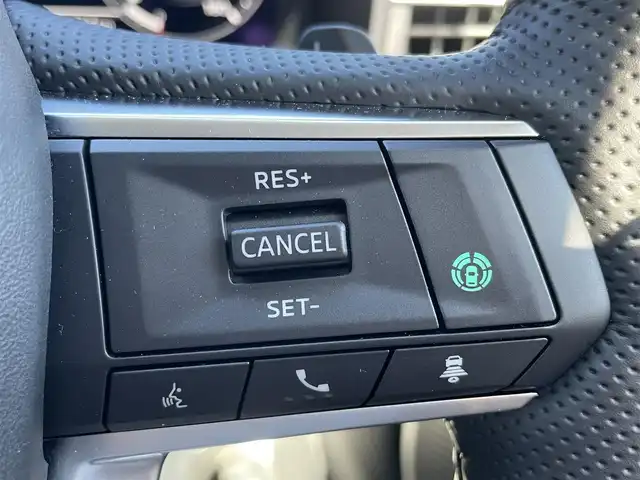 三菱 アウトランダー ＰＨＥＶ P 大阪府 2022(令4)年 1.5万km パールⅡ ＢＯＳＥサウンド　/マイパイロット/純正　インチディスプレイオーディオ　/   ＴＶ/Bluetooth/USB/100V電源　/衝突軽減ブレーキ/クリアランスソナー　/全方位モニター　/ブラインドスポットモニター/レーダークルーズコントロール/レーンキープアシスト/アイドリングストップ　/シートヒーター（1列目、2列目）　/電動リアゲート/前席パワーシート（運転席メモリー付き）/前後ドライブレコーダー　/ワイヤレス充電/レザーシート/純正フロアマット/プッシュスタート/スマートキー　/ＥＴＣ　/ＬＥＤ