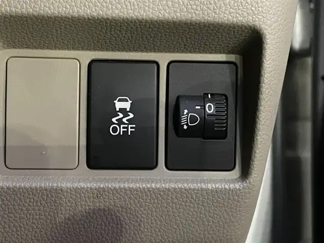 ホンダ Ｎ ＷＧＮ G 新潟県 2014(平26)年 9.5万km カトラリーシルバーM ワンオーナー/4WD/純正オーディオ/(AM/FM/CD/AUX)/アイドリングストップ/ハロゲンヘッドライト/純正フロアマット/ドアバイザー/電格ミラー/横滑り防止/プッシュスタート/スマートキー