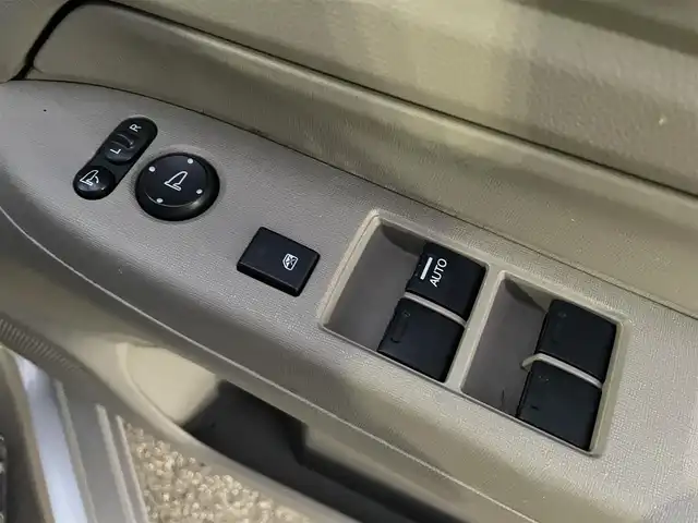 ホンダ Ｎ ＷＧＮ G 新潟県 2014(平26)年 9.5万km カトラリーシルバーM ワンオーナー/4WD/純正オーディオ/(AM/FM/CD/AUX)/アイドリングストップ/ハロゲンヘッドライト/純正フロアマット/ドアバイザー/電格ミラー/横滑り防止/プッシュスタート/スマートキー