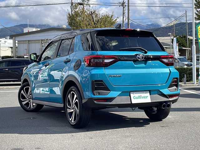 トヨタ ライズ Z 長野県 2023(令5)年 2万km ブラックマイカメタリック/ターコイズブルーマイカメタリック 禁煙車/社外9インチナビ/【MDV-M909HDL】/(CD/DVD/フルセグTV/Bluetooth)/スマートアシスト/・パノラマモニター/・衝突警報機能/・衝突回避支援ブレーキ/・車線逸脱抑制制御機能/・車線逸脱警報機能/・先行車発進お知らせ機能/・全車速追従機能付アダプティブクルーズコントロール/・アダプティブドライビングビーム/・オートハイビーム/・ブラインドスポットモニター/・サイドビューランプ/・コーナーセンサー/・レーンキープコントロール/・標識認識機能/ビルトインETC/ドライブレコーダー（F・R）/シートヒーター（D・N席）/革巻きステアリング/ステアリングスイッチ/LEDヘッドライト/フォグランプ/オートライト/アイドリングストップ/スマートキー/Pスタート/電動格納ミラー/純正17インチAW/純正フロアマット/ドアバイザー