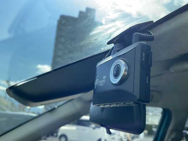 トヨタ ライズ Z 長野県 2023(令5)年 2万km ブラックマイカメタリック/ターコイズブルーマイカメタリック 禁煙車/社外9インチナビ/【MDV-M909HDL】/(CD/DVD/フルセグTV/Bluetooth)/スマートアシスト/・パノラマモニター/・衝突警報機能/・衝突回避支援ブレーキ/・車線逸脱抑制制御機能/・車線逸脱警報機能/・先行車発進お知らせ機能/・全車速追従機能付アダプティブクルーズコントロール/・アダプティブドライビングビーム/・オートハイビーム/・ブラインドスポットモニター/・サイドビューランプ/・コーナーセンサー/・レーンキープコントロール/・標識認識機能/ビルトインETC/ドライブレコーダー（F・R）/シートヒーター（D・N席）/革巻きステアリング/ステアリングスイッチ/LEDヘッドライト/フォグランプ/オートライト/アイドリングストップ/スマートキー/Pスタート/電動格納ミラー/純正17インチAW/純正フロアマット/ドアバイザー