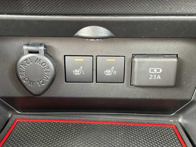 トヨタ ライズ Z 長野県 2023(令5)年 2万km ブラックマイカメタリック/ターコイズブルーマイカメタリック 禁煙車/社外9インチナビ/【MDV-M909HDL】/(CD/DVD/フルセグTV/Bluetooth)/スマートアシスト/・パノラマモニター/・衝突警報機能/・衝突回避支援ブレーキ/・車線逸脱抑制制御機能/・車線逸脱警報機能/・先行車発進お知らせ機能/・全車速追従機能付アダプティブクルーズコントロール/・アダプティブドライビングビーム/・オートハイビーム/・ブラインドスポットモニター/・サイドビューランプ/・コーナーセンサー/・レーンキープコントロール/・標識認識機能/ビルトインETC/ドライブレコーダー（F・R）/シートヒーター（D・N席）/革巻きステアリング/ステアリングスイッチ/LEDヘッドライト/フォグランプ/オートライト/アイドリングストップ/スマートキー/Pスタート/電動格納ミラー/純正17インチAW/純正フロアマット/ドアバイザー