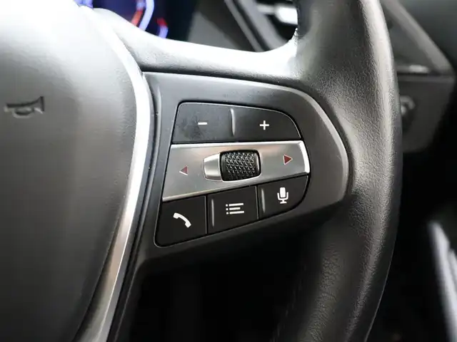 ＢＭＷ １１８ｄ プレイ 静岡県 2023(令5)年 0.8万km アルピンホワイトⅢ 衝突軽減ブレーキ　/ＡＣＣ　/純正１７ＡＷ　/ＥＴＣ　/ＬＥＤ　/バックカメラ　/パワーシート　/電動リアゲート　/ワイヤレス充電　/アンビエントライト　/コンフォートアクセス　/ＬＫＡ　/ＢＳＭ　/スマートキー