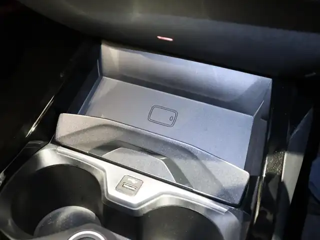 ＢＭＷ １１８ｄ プレイ 静岡県 2023(令5)年 0.8万km アルピンホワイトⅢ 衝突軽減ブレーキ　/ＡＣＣ　/純正１７ＡＷ　/ＥＴＣ　/ＬＥＤ　/バックカメラ　/パワーシート　/電動リアゲート　/ワイヤレス充電　/アンビエントライト　/コンフォートアクセス　/ＬＫＡ　/ＢＳＭ　/スマートキー