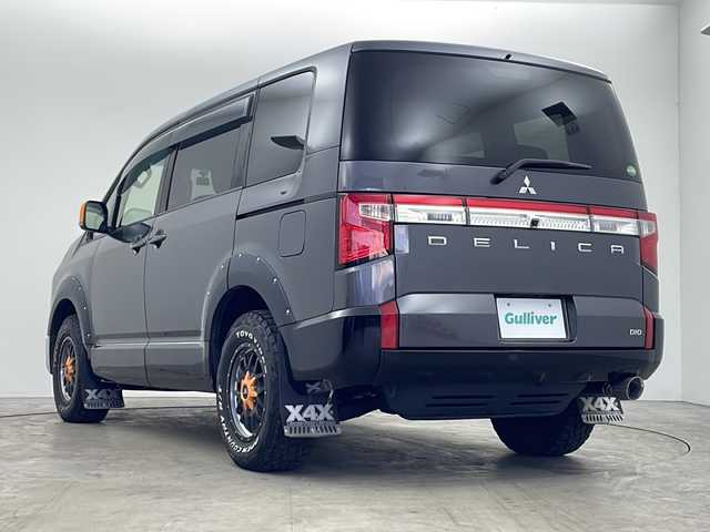 三菱 デリカＤ：５ G 秋田県 2020(令2)年 4.9万km アイガーグレーM/ダイヤモンドブラックマイカ ４WD/社外SDナビ(Bluetooth/CD/フルセグ)/全方位カメラ/ETC/ドライブレコーダー/クルーズコントロール/車線逸脱警報/レーンキープアシスト/両側パワースライドドア/後席用モニター/社外AW/衝突被害軽減システム/横滑り防止装置/LEDヘッドライト/スマートキー