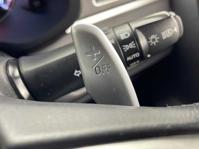 三菱 デリカＤ：５ G 秋田県 2020(令2)年 4.9万km アイガーグレーM/ダイヤモンドブラックマイカ ４WD/社外SDナビ(Bluetooth/CD/フルセグ)/全方位カメラ/ETC/ドライブレコーダー/クルーズコントロール/車線逸脱警報/レーンキープアシスト/両側パワースライドドア/後席用モニター/社外AW/衝突被害軽減システム/横滑り防止装置/LEDヘッドライト/スマートキー