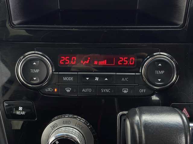 三菱 デリカＤ：５ G 秋田県 2020(令2)年 4.9万km アイガーグレーM/ダイヤモンドブラックマイカ ４WD/社外SDナビ(Bluetooth/CD/フルセグ)/全方位カメラ/ETC/ドライブレコーダー/クルーズコントロール/車線逸脱警報/レーンキープアシスト/両側パワースライドドア/後席用モニター/社外AW/衝突被害軽減システム/横滑り防止装置/LEDヘッドライト/スマートキー