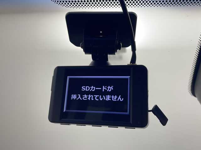 三菱 デリカＤ：５ G 秋田県 2020(令2)年 4.9万km アイガーグレーM/ダイヤモンドブラックマイカ ４WD/社外SDナビ(Bluetooth/CD/フルセグ)/全方位カメラ/ETC/ドライブレコーダー/クルーズコントロール/車線逸脱警報/レーンキープアシスト/両側パワースライドドア/後席用モニター/社外AW/衝突被害軽減システム/横滑り防止装置/LEDヘッドライト/スマートキー