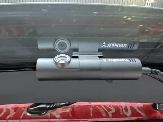 クライスラー・ジープ ジープ チェロキー トレイルホーク 青森県 2019(令1)年 4万km ファイアークラッカーレッド 純正ナビ/(フルセグTV/Bluetooth/AM/FM)/バックカメラ/前席パワーシート/前後ドライブレコーダー/電動リアゲート/ブラインドスポットモニター/パドルシフト/レーダークルーズコントロール/ETC/4WD/レーンキープアシスト/ルーフレール/前後コーナーセンサー/純正アルミホイール/純正フロアマット/オートライト/スマートキー/プッシュエンジンスタート