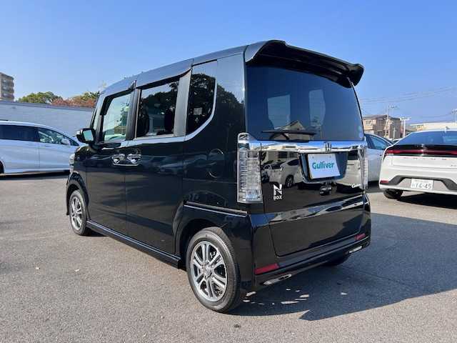 ホンダ Ｎ ＢＯＸ G Lパッケージ 大阪府 2015(平27)年 6.4万km スマートブラック 純正ナビ/バックカメラ/片側パワースライドドア/HIDヘッドライト/ETC/オートライト/ステアリングスイッチ/純正アルミホイール/アイドリングストップ/横滑り防止装置/プッシュスタート/スマートキー