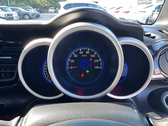 ホンダ Ｎ ＢＯＸ G Lパッケージ 大阪府 2015(平27)年 6.4万km スマートブラック 純正ナビ/バックカメラ/片側パワースライドドア/HIDヘッドライト/ETC/オートライト/ステアリングスイッチ/純正アルミホイール/アイドリングストップ/横滑り防止装置/プッシュスタート/スマートキー