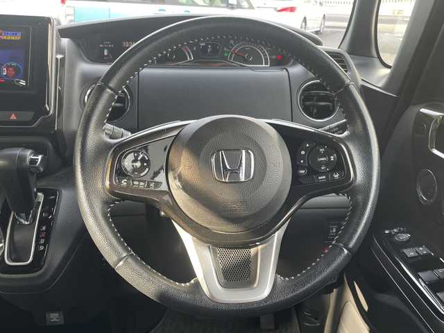 ホンダ Ｎ ＢＯＸ カスタム G EX ターボ ホンダセンシング 愛知県 2018(平30)年 10万km プレミアムホワイトパールⅡ ワンオーナー/社外SDナビテレビ/フルセグテレビ/バックカメラ/両側パワースライドドア/ホンダセンシング/ハーフレザーシート/ドライブレコーダー/ビルドインETC/純15インチAW/新車保証書・取説/スペアキー