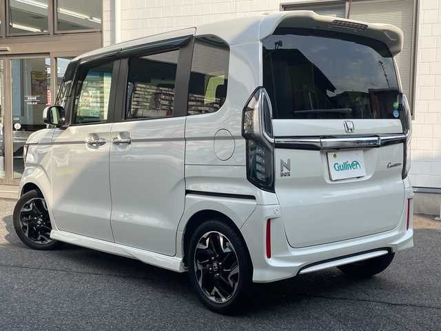 ホンダ Ｎ ＢＯＸ カスタム G EX ターボ ホンダセンシング 愛知県 2018(平30)年 10万km プレミアムホワイトパールⅡ ワンオーナー/社外SDナビテレビ/フルセグテレビ/バックカメラ/両側パワースライドドア/ホンダセンシング/ハーフレザーシート/ドライブレコーダー/ビルドインETC/純15インチAW/新車保証書・取説/スペアキー