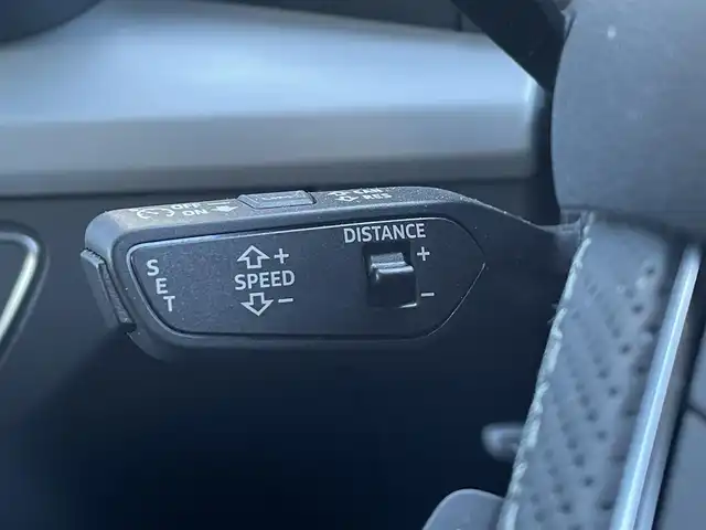 アウディ Ｑ５ SB 40TDIクワトロ Sライン 東京都 2022(令4)年 3.3万km ミトスブラックメタリック パノラマＳＲ/ＳＬｉｎｅプラスＰＫＧ/ハーフレザーシート/シートヒーター/純正ナビ／ＤＴＶ/３６０°カメラ/パワーバックドア/ＡＣＣ/ＢＳＭ/レーンキープ/ＥＴＣ