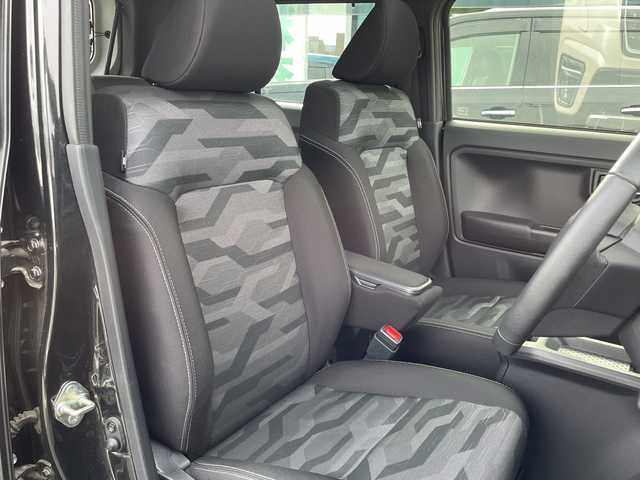 ダイハツ タフト G ターボ ダーククロムベンチャー 長野県 2022(令4)年 2.1万km ブラックマイカメタリック 禁煙車/スカイフィールトップ/ルーフレール/純正ナビ【NMZK-W72D】/(CD/DVD/フルセグTV/Bluetooth)/スマートアシスト/・衝突警報機能/・衝突回避支援ブレーキ/・ブレーキ制御機能付誤発進抑制機能/・車線逸脱抑制制御機能/・車線逸脱警報機能/・路外逸脱抑制機能/・先行車発進お知らせ機能/・全車速追従機能付アダプティブクルーズコントロール/・ふらつき警報機能/・標識認識機能/・レーンキープコントロール/・コーナーセンサー/・アダプティブドライビングビーム/バックカメラ/ETC/ドライブレコーダー/前席シートヒーター/革巻きステアリング/ステアリングスイッチ/電動パーキングブレーキ/ブレーキホールド/LEDヘッドライト/フォグランプ/オートライト/スマートキー/Pスタート/電動格納ミラー/純正15インチAW