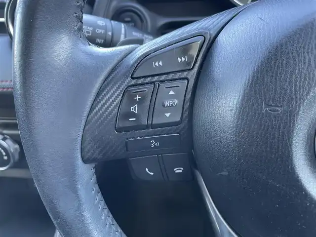 マツダ デミオ XD ツーリング 静岡県 2015(平27)年 5.2万km スノーフレイクホワイトパールマイカ ディーゼルターボ車/純正ナビ/（AM/FM/BT/USB）/バックカメラ/クルーズコントロール/ヘッドアップディスプレイ/スマートキー/プッシュスタート/パドルシフト/LEDヘッドライト/純正16インチアルミホイール/純正フロアマット/横滑り防止装置/電格ミラー/取扱説明書/保証書