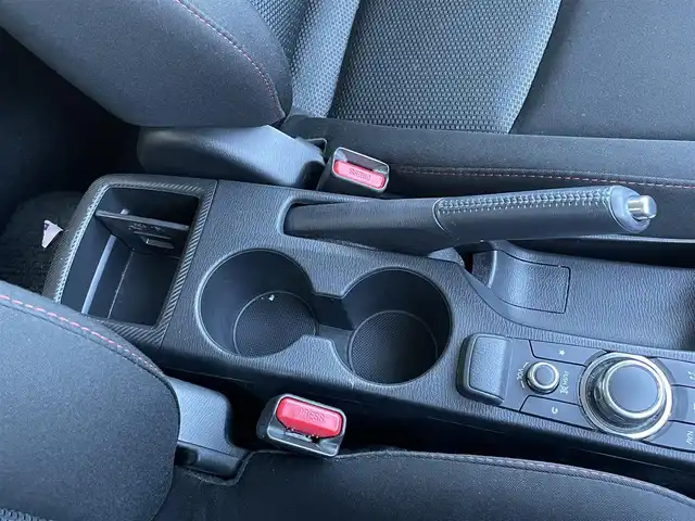 マツダ デミオ XD ツーリング 静岡県 2015(平27)年 5.2万km スノーフレイクホワイトパールマイカ ディーゼルターボ車/純正ナビ/（AM/FM/BT/USB）/バックカメラ/クルーズコントロール/ヘッドアップディスプレイ/スマートキー/プッシュスタート/パドルシフト/LEDヘッドライト/純正16インチアルミホイール/純正フロアマット/横滑り防止装置/電格ミラー/取扱説明書/保証書