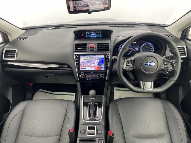 スバル レヴォーグ 1．6GT アイサイト 三重県 2020(令2)年 3.4万km ラピスブルーP ／禁煙車/／純正8インチナビ[CN-LX840D]/CD/DVD/フルセグTV／Blu-ray/Bluetooth/USB／SD/／フロント・バック・サイドカメラ/／スマートミラー/／アイサイト/・プリクラッシュブレーキ（衝突被害軽減ブレーキ）/・全車速追従機能付クルーズコントロール/・車線逸脱抑制（レーンキープアシスト）/・アダプティブクルーズコントロール/・オートビークルホールド (AVH)/・AT誤発進抑制制御（前後）/・先行車発進お知らせ機能/／ブラインドスポットモニター/／ETC/／電子パーキング/／オートブレーキホールド/／純正ドライブレコーダー/／メーカーオプション　レザーシート/／パワーシート（メモリー付き）/／シートヒーター/／LED/／オートライト/／オートマチックハイビーム/／フォグランプ/／革巻きステアリング/／パドルシフト/／ステアリングチルド機構/／純正17インチアルミ