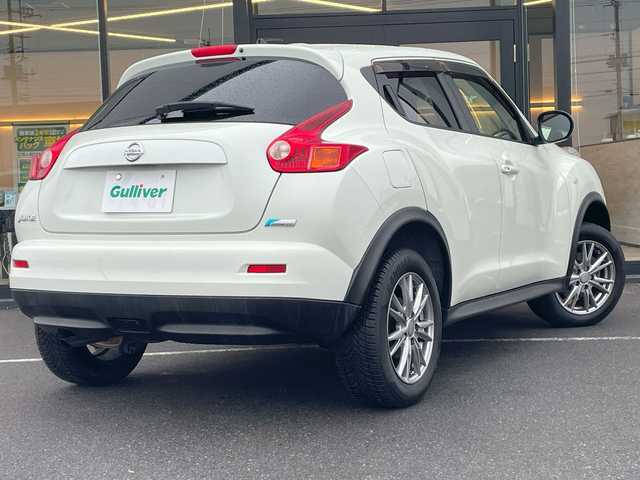 日産 ジューク 15RS タイプV 茨城県 2012(平24)年 7.5万km パール スマートキー/プッシュスタート/ドアバイザー/社外フロアマット/社外アルミホイール/電動格納ミラー/ダブルエアバッグ/オーディオレス/取扱説明書/保証書/記録簿/自家用車/パワーウィンドウ