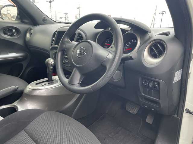 日産 ジューク 15RS タイプV 茨城県 2012(平24)年 7.5万km パール スマートキー/プッシュスタート/ドアバイザー/社外フロアマット/社外アルミホイール/電動格納ミラー/ダブルエアバッグ/オーディオレス/取扱説明書/保証書/記録簿/自家用車/パワーウィンドウ