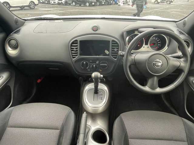 日産 ジューク 15RS タイプV 茨城県 2012(平24)年 7.5万km パール スマートキー/プッシュスタート/ドアバイザー/社外フロアマット/社外アルミホイール/電動格納ミラー/ダブルエアバッグ/オーディオレス/取扱説明書/保証書/記録簿/自家用車/パワーウィンドウ