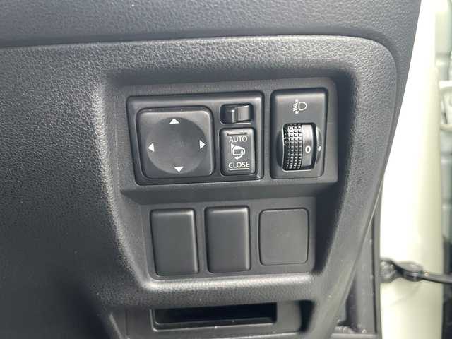 日産 ジューク 15RS タイプV 茨城県 2012(平24)年 7.5万km パール スマートキー/プッシュスタート/ドアバイザー/社外フロアマット/社外アルミホイール/電動格納ミラー/ダブルエアバッグ/オーディオレス/取扱説明書/保証書/記録簿/自家用車/パワーウィンドウ