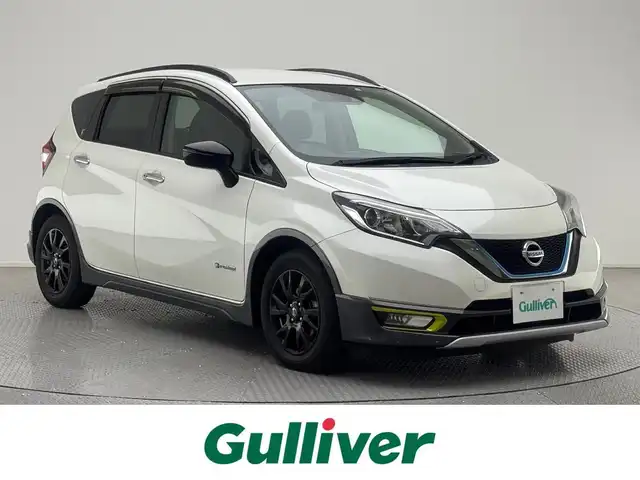 日産 ノート e－パワー X シーギア 兵庫県 2018(平30)年 4.4万km ブリリアントホワイトパール 　日産純正SDメモリーナビ　/・SD ・FM/AM/・USB ・CD/・フルセグTV/　主要装備　/・衝突被害軽減システム/・横滑り防止装置/・ＥＴＣ/・ＬＥＤヘッドライト/・走行モード切替/・オートエアコン/・オートライト/・純正アルミ/・プッシュスタート/・ＡＢＳ