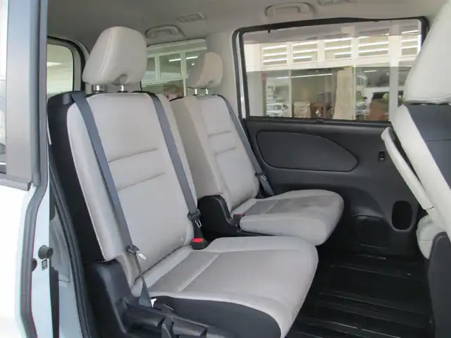 日産 セレナ ハイウェイスター Vセレクション 千葉県 2017(平29)年 5.5万km ブリリアントホワイトパール 純正9型SDナビ、フルセグTV(走行中視聴可)/アラウンドビューモニター/純正オーディオ【DVD/CD/BD/BT/SD/USB】/純正後席フリップダウンモニター/プロパイロット/両側パワースライドドア/ハンズフリーオートスライドドア/デジタルインナーミラー/LEDヘッドライト&ハロゲンフォグ/エマージェンシーブレーキ/レーダークルーズコントロール/LDP/オートブレーキホールド/前後コーナーセンサー/純正ナビ連動前方ドライブレコーダー/ビルトインETC/取扱説明書/新車時保証書