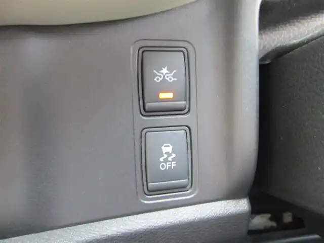 日産 セレナ ハイウェイスター Vセレクション 千葉県 2017(平29)年 5.5万km ブリリアントホワイトパール 純正9型SDナビ、フルセグTV(走行中視聴可)/アラウンドビューモニター/純正オーディオ【DVD/CD/BD/BT/SD/USB】/純正後席フリップダウンモニター/プロパイロット/両側パワースライドドア/ハンズフリーオートスライドドア/デジタルインナーミラー/LEDヘッドライト&ハロゲンフォグ/エマージェンシーブレーキ/レーダークルーズコントロール/LDP/オートブレーキホールド/前後コーナーセンサー/純正ナビ連動前方ドライブレコーダー/ビルトインETC/取扱説明書/新車時保証書