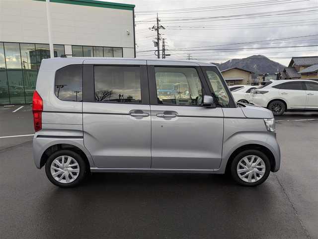ホンダ Ｎ ＢＯＸ G L ホンダセンシング 福井県 2020(令2)年 1.1万km ルナシルバーM 衝突被害軽減システム/レーダークルーズコントロール/純正SDナビ（VXM-205Ci）/バックカメラ/ビルトインETC/ステアリングスイッチ/前席シートヒーター/オートLEDライト/電動格納ウィンカーミラー/純正フロアマット/スマートキー